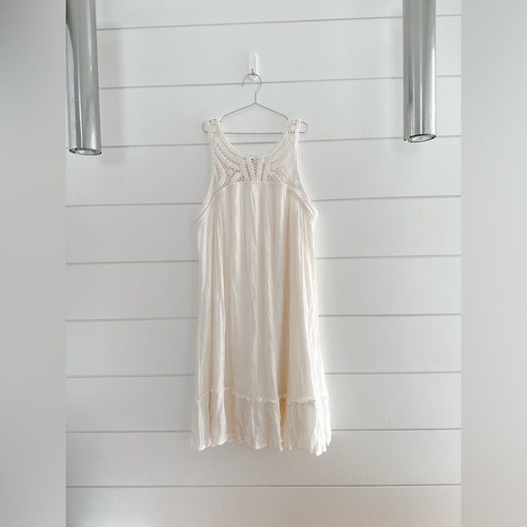 Maurices Dresses & Skirts - Boho Sleeveless Summer Dress - Crochet Top - Knee Length- Cream- Size Large
